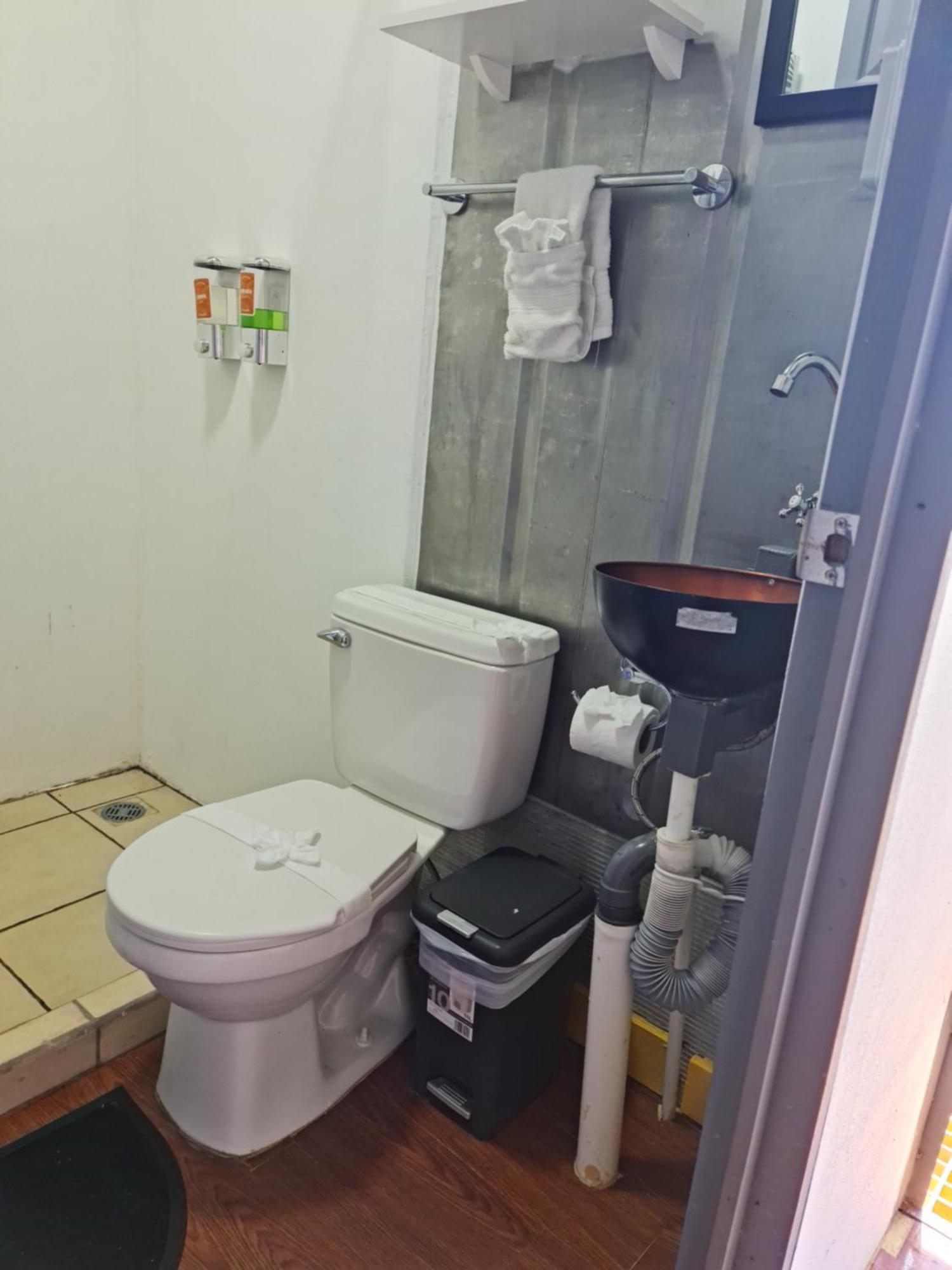Pupa House - Capsule Hotel - Adults Only Tamarindo Exterior photo